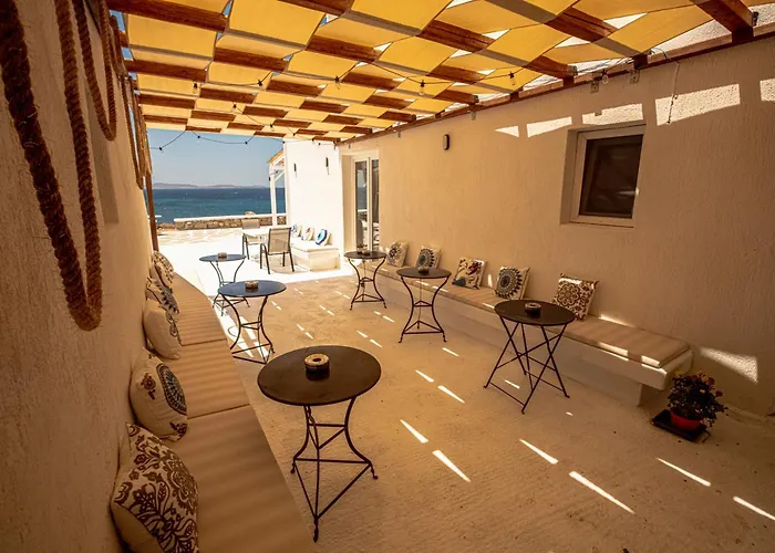 Ξενοδοχείο με διαμερίσματα Silia Dream View 3*